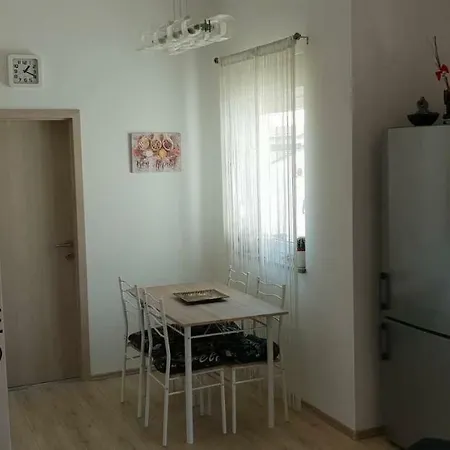 شقة Jan *