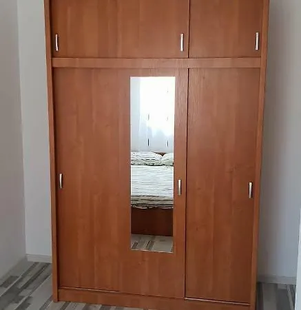 شقة Jan *